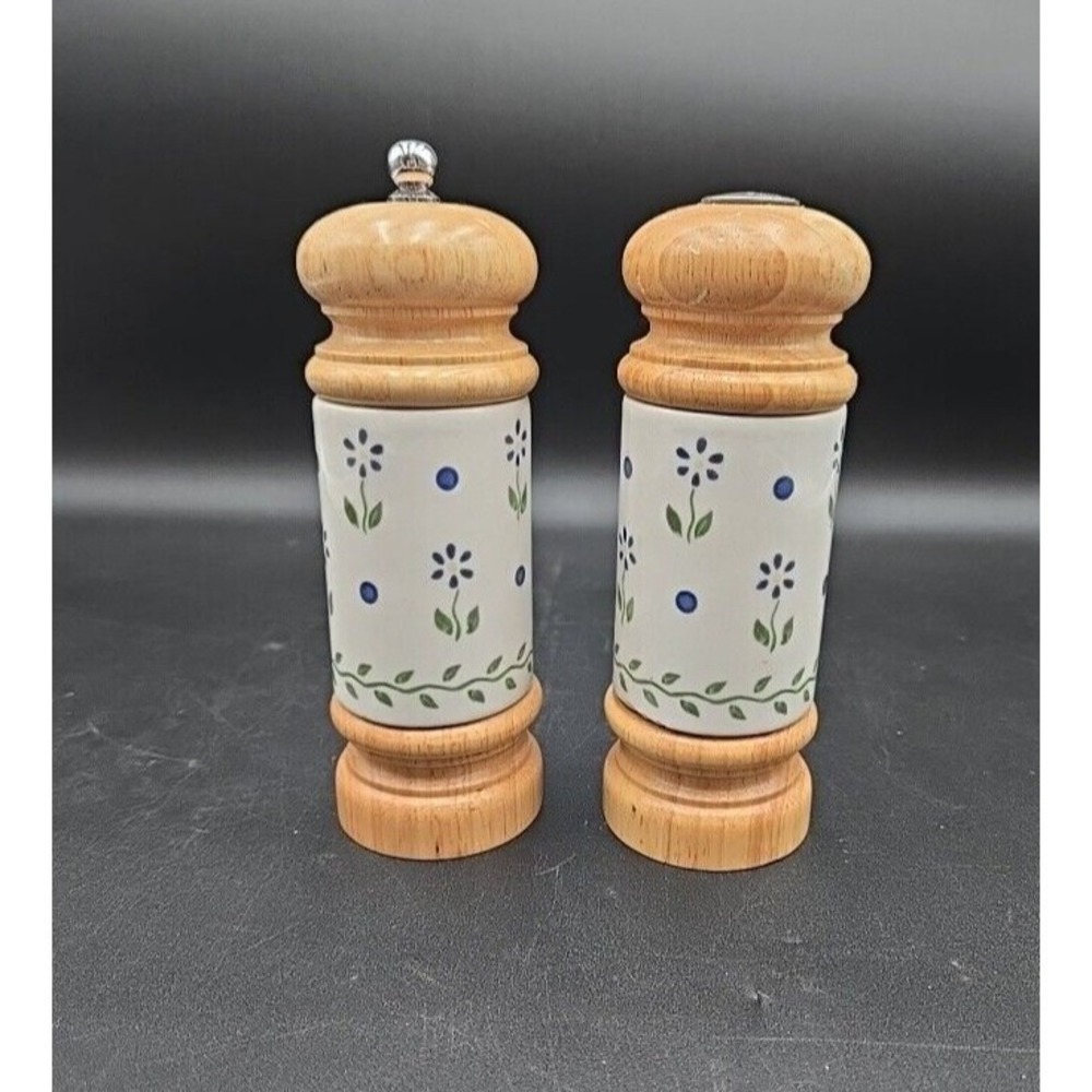 Pflatzgraff Salt & Pepper Shaker Set Mr. Dudley White Blue Floral **damaged**